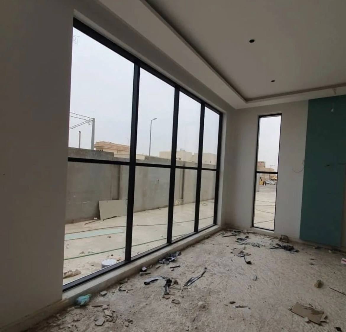 شبابيك ألمنيوم - مشروع منفذ في الرياض